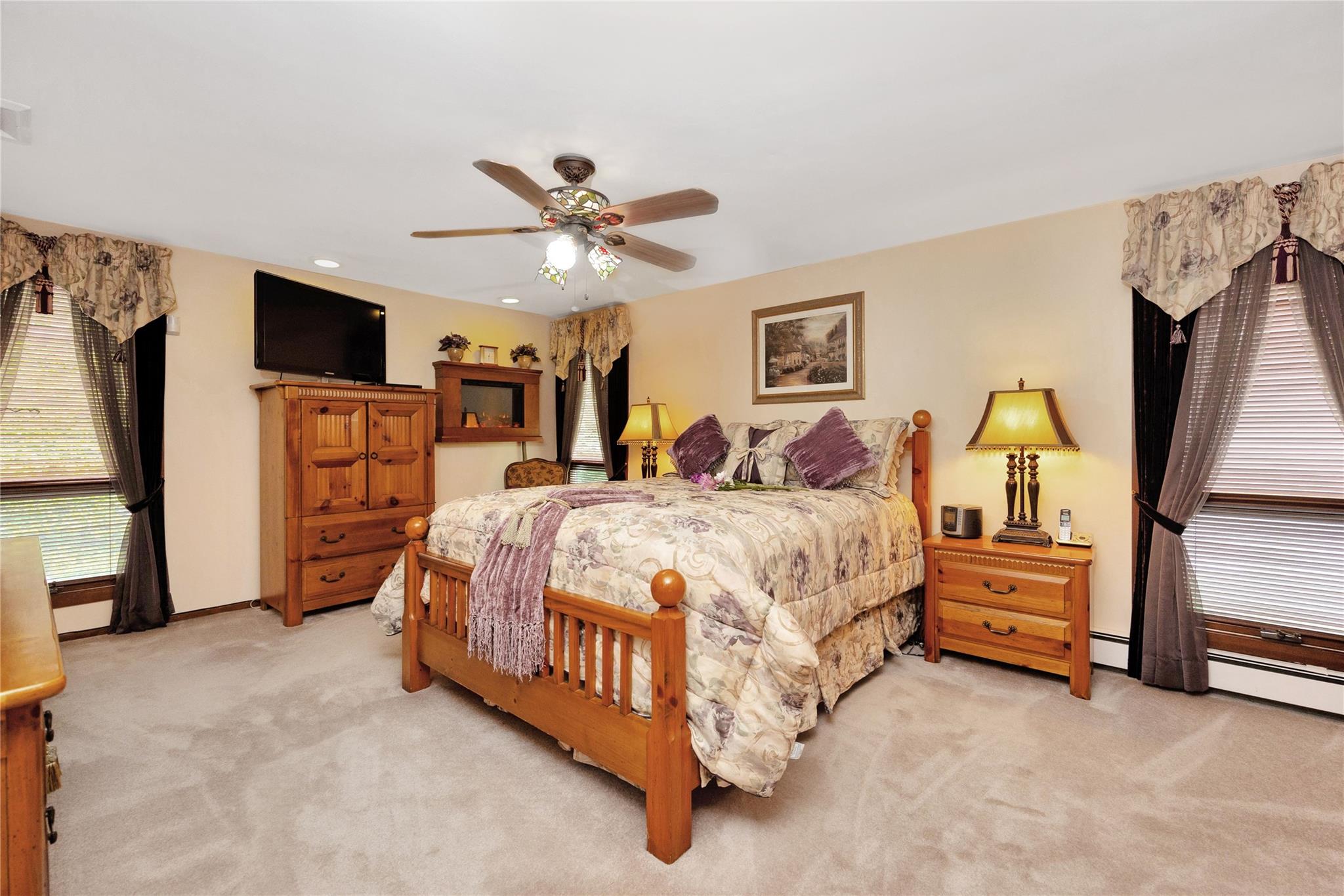 5 Oak Brook Lane, Merrick, New York image 23