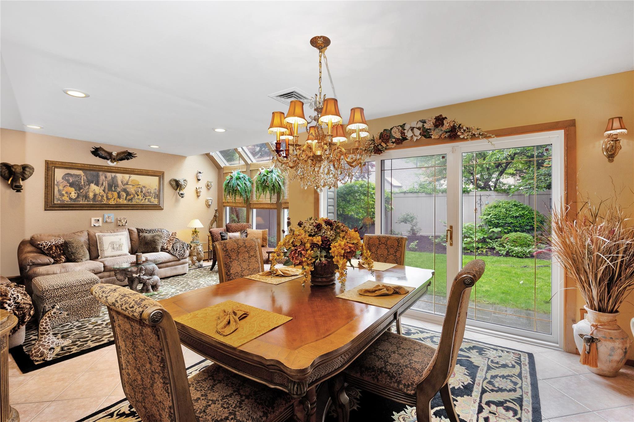 5 Oak Brook Lane, Merrick, New York image 9