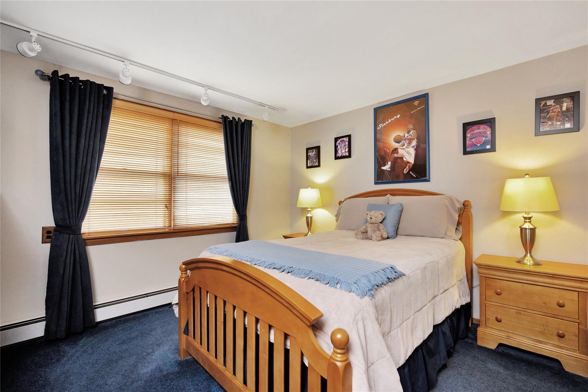 5 Oak Brook Lane, Merrick, New York image 25
