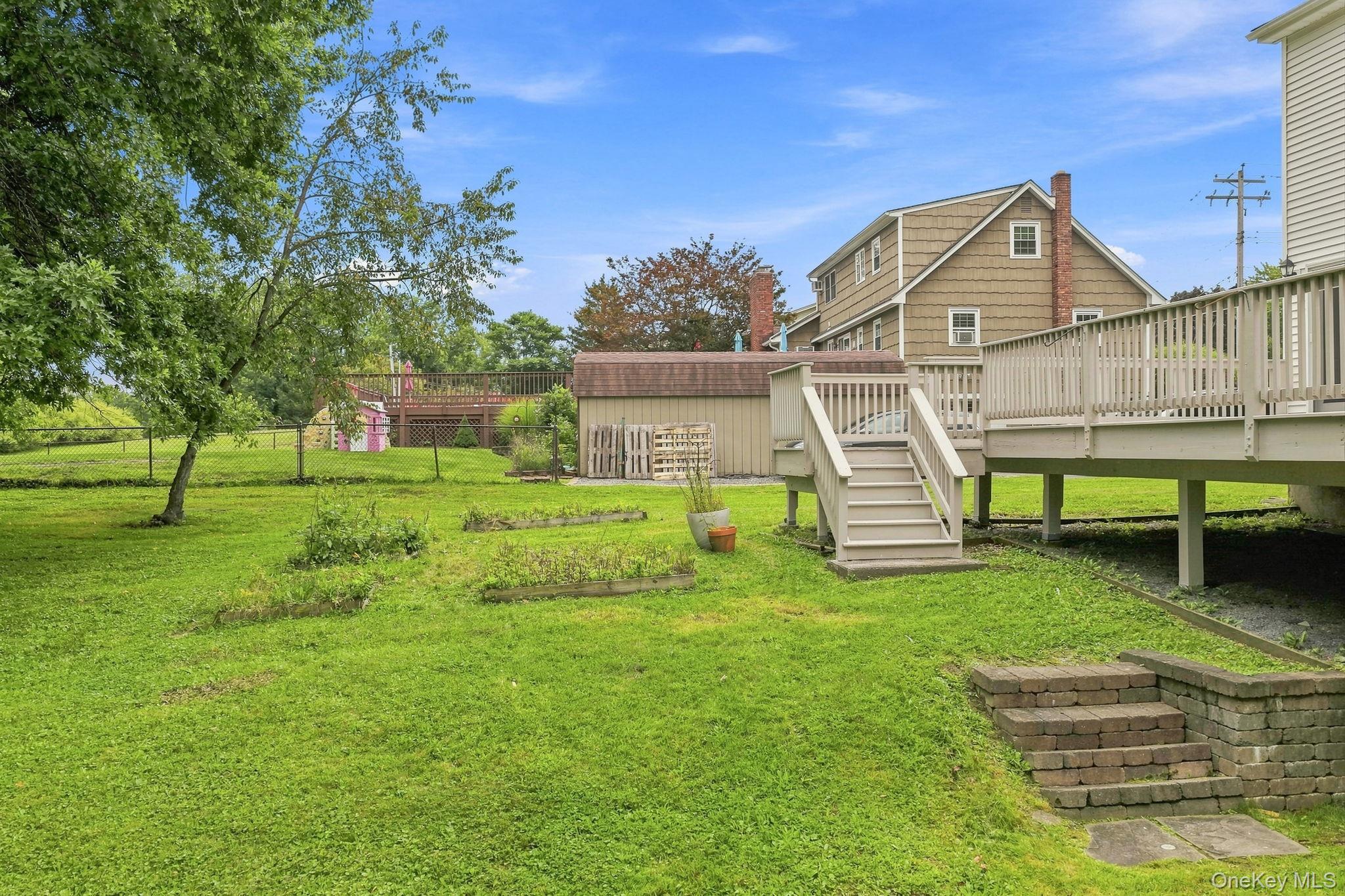 2 Fleetwood Drive