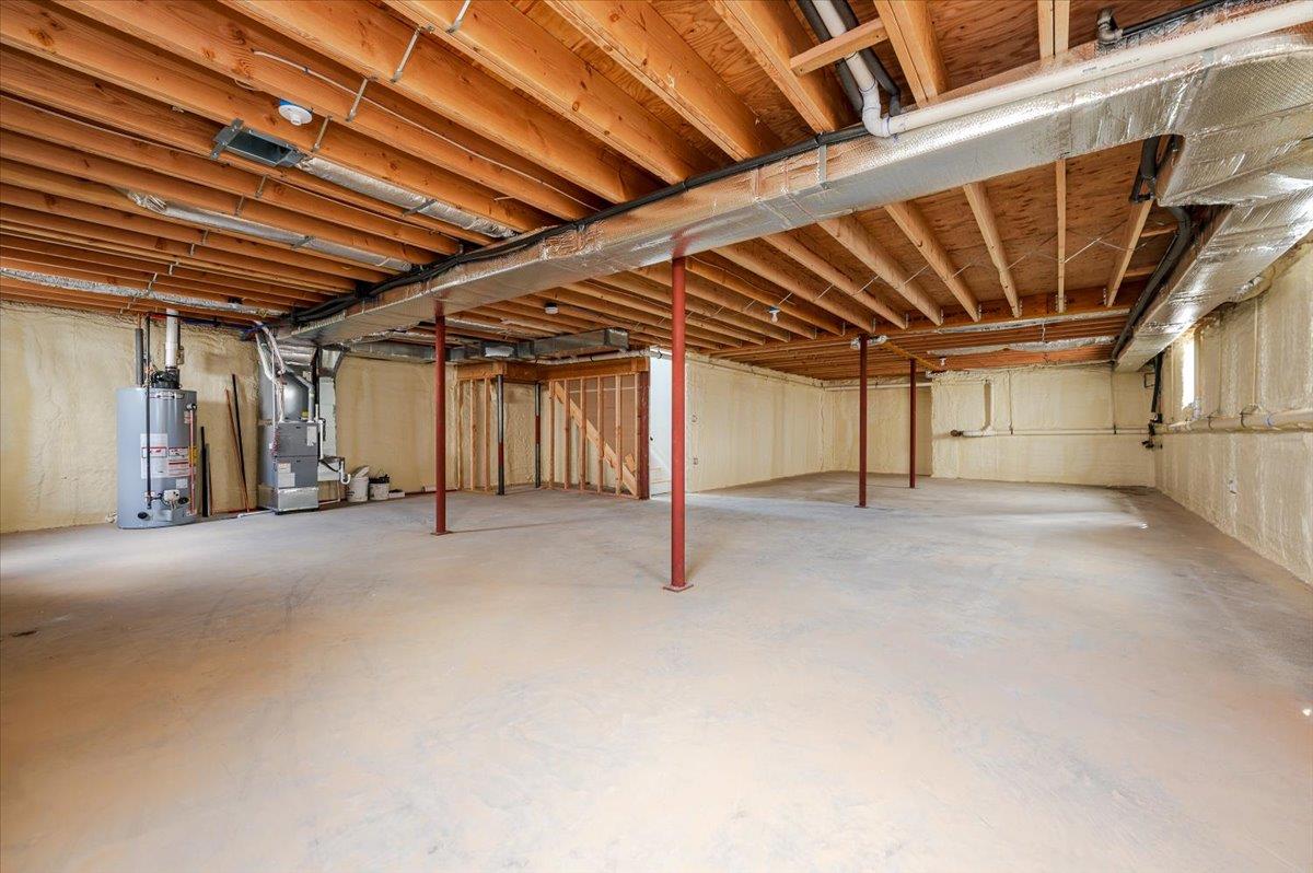 330 Lucille Avenue, Elmont, New York image 27