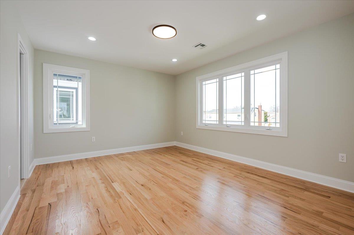 330 Lucille Avenue, Elmont, New York image 21