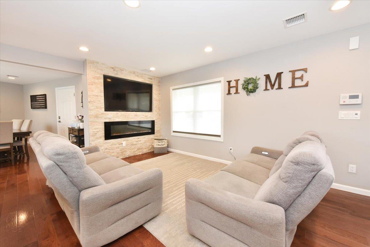 3 Neptune Place, Massapequa, New York image 11