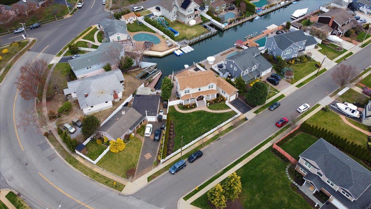 3 Neptune Place, Massapequa, New York image 46