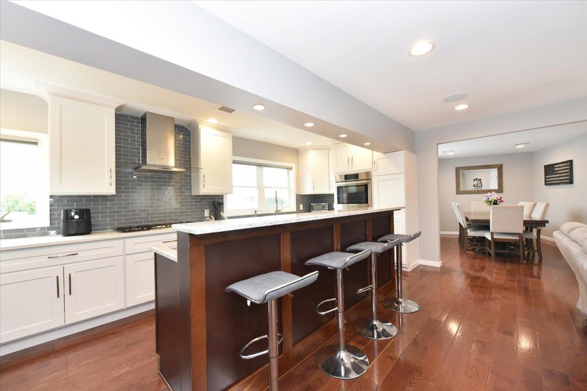 3 Neptune Place, Massapequa, New York image 18