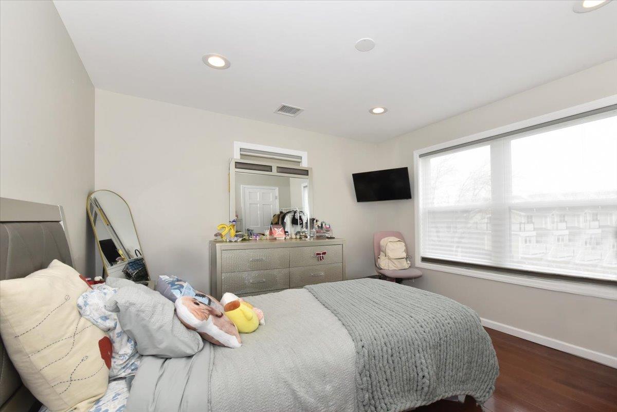 3 Neptune Place, Massapequa, New York image 29