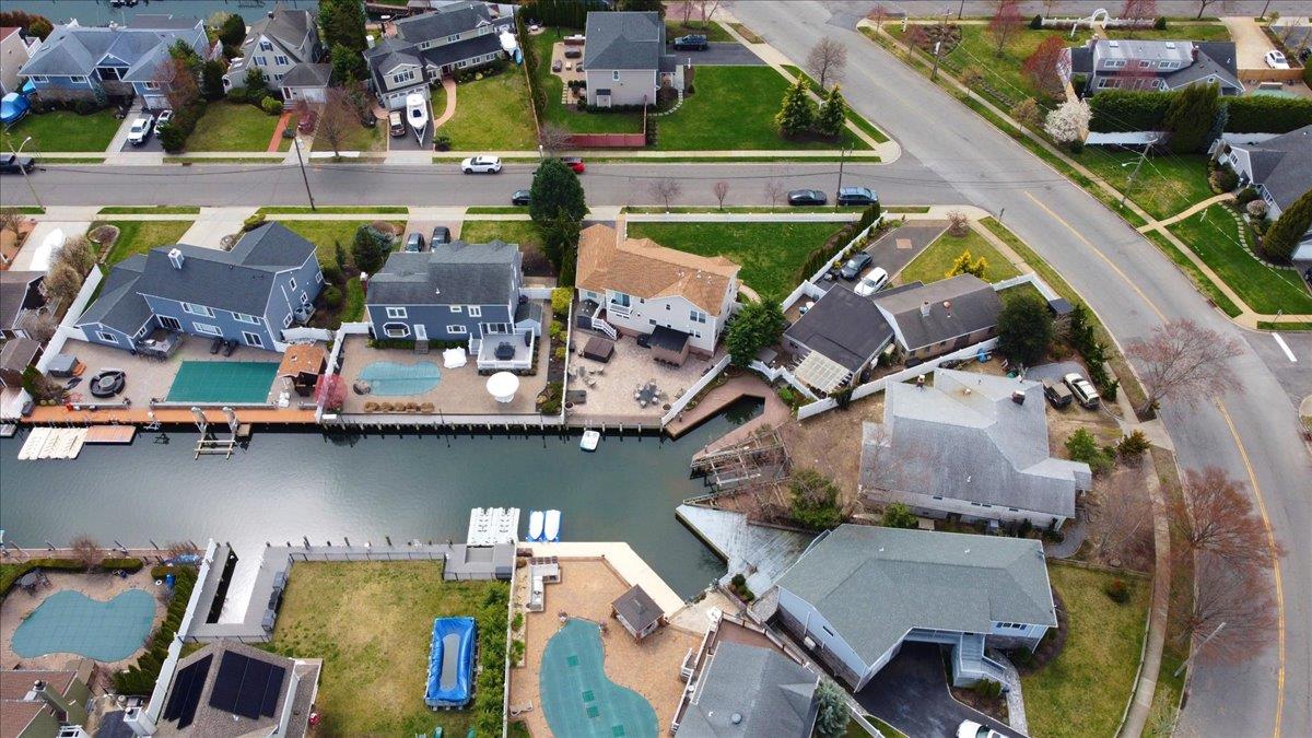 3 Neptune Place, Massapequa, New York image 43