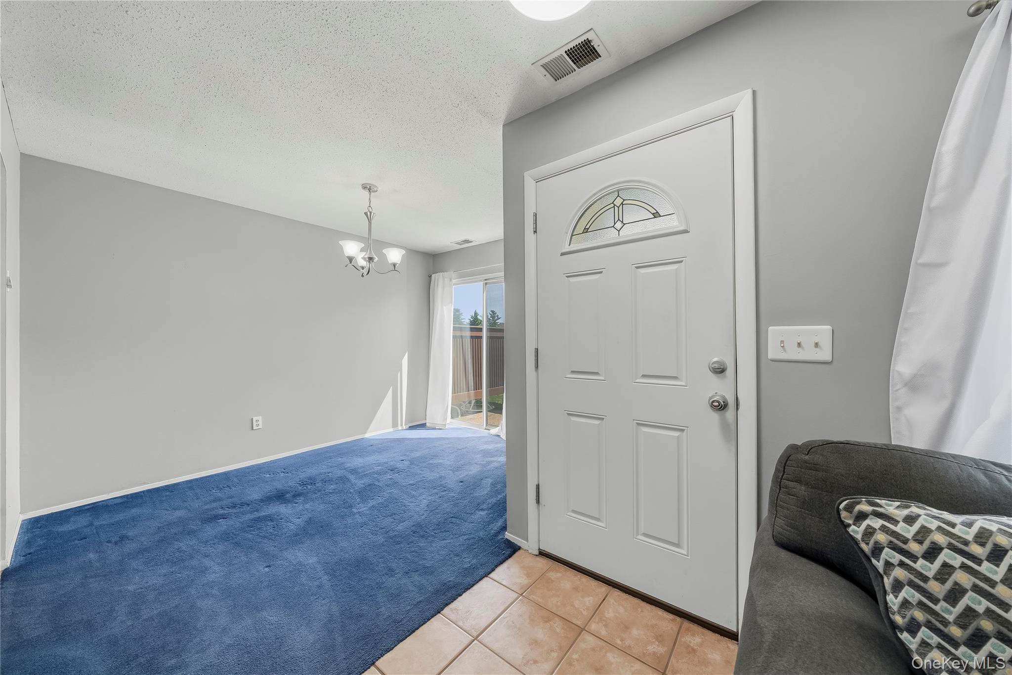 2107 Whispering Hills