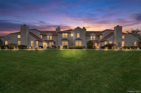 Homes For Sale - 19 Olde Wagon Road<br/> Warwick, NY 10990