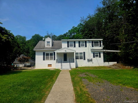 Photo of 16 Ernest Lane, Mahopac, NY 10541 (MLS # 1045779)