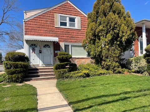 Multifamily For Sale - 124 Lakeview Avenue<br/> Lynbrook, NY 11563