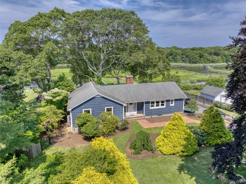3 Bishop Avenue Westhampton NY 11977