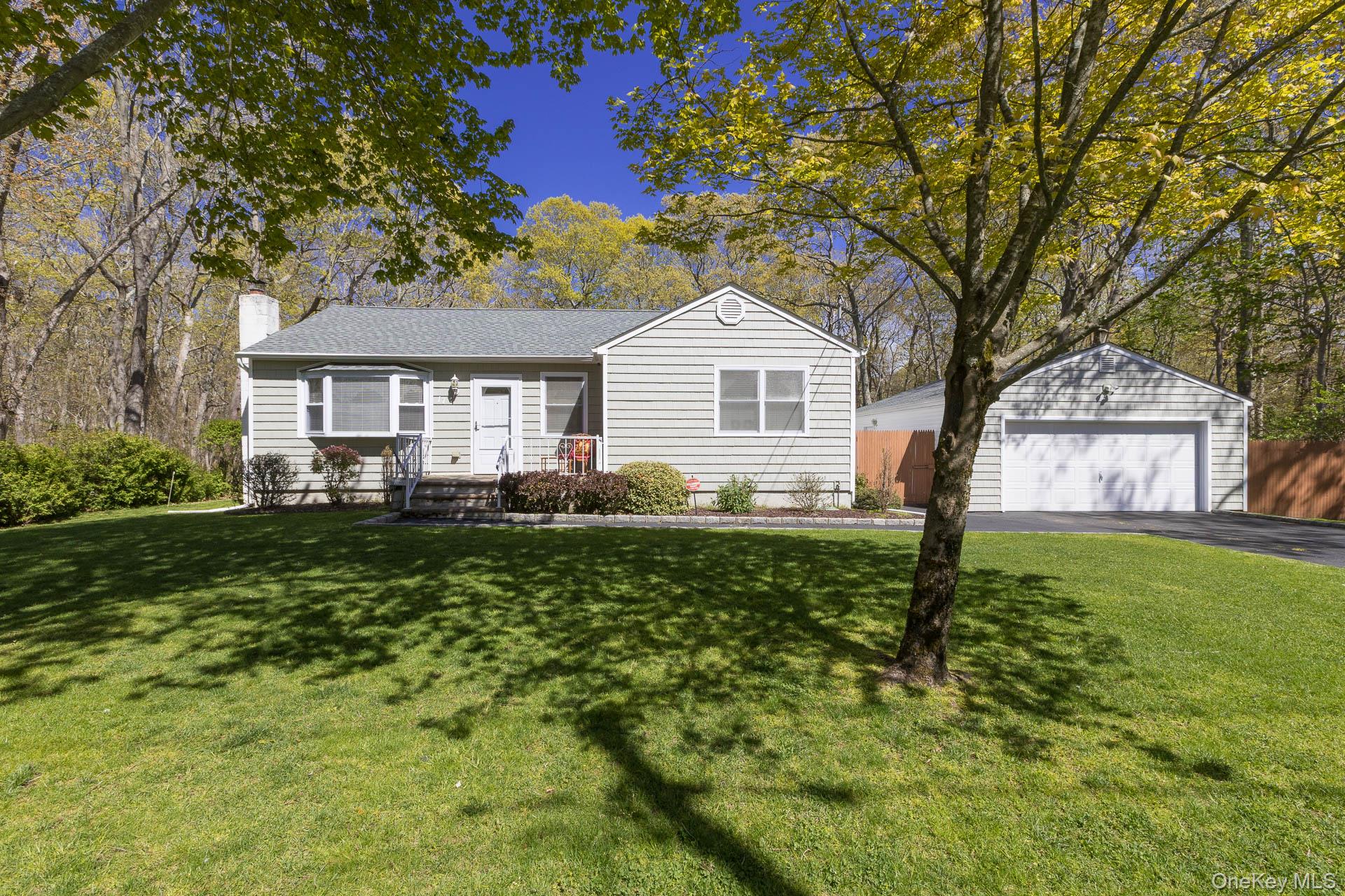 17 Biltmore Drive - Photo 2