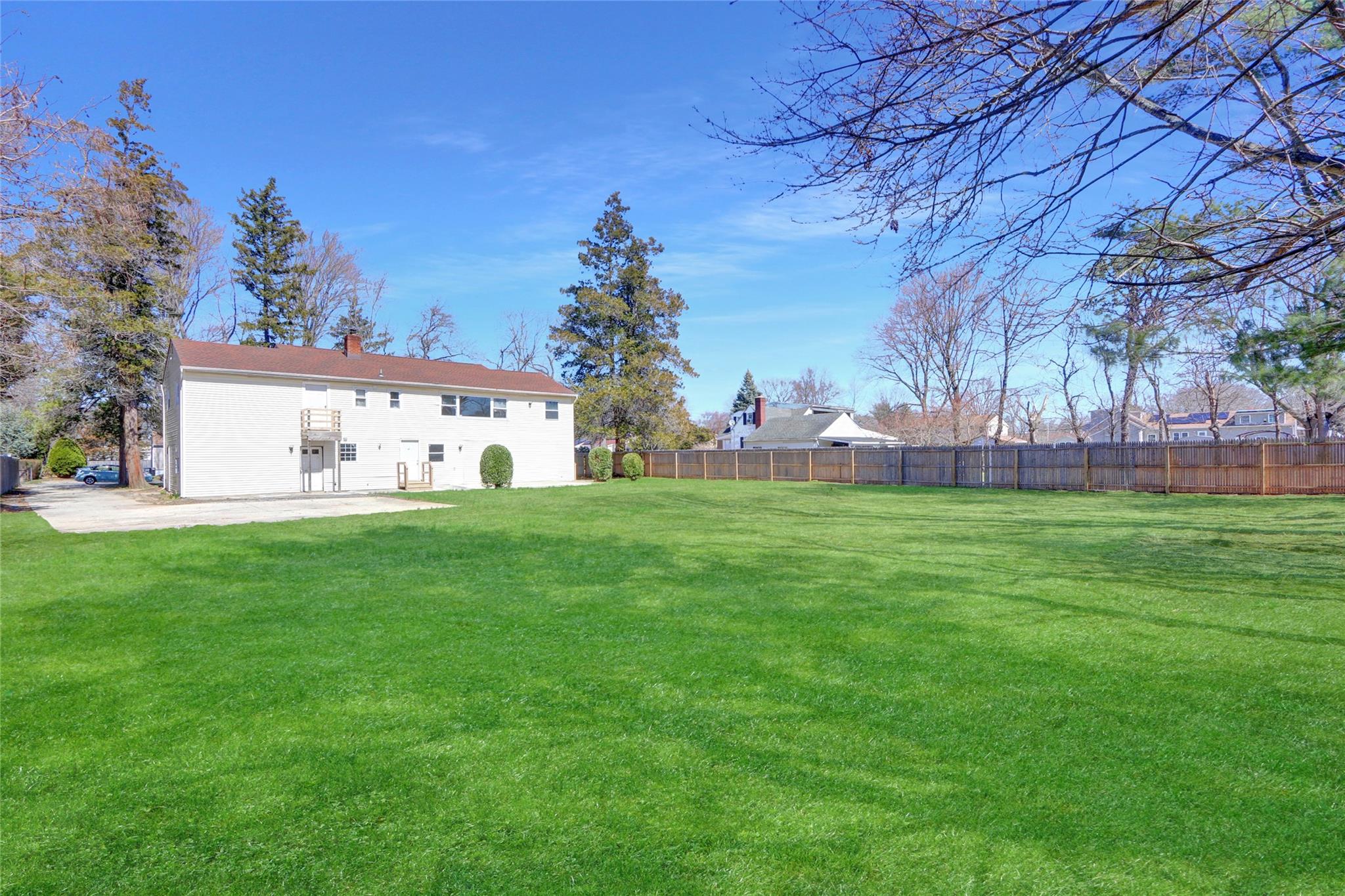 42 N Nostrand Avenue, Brentwood, New York image 33