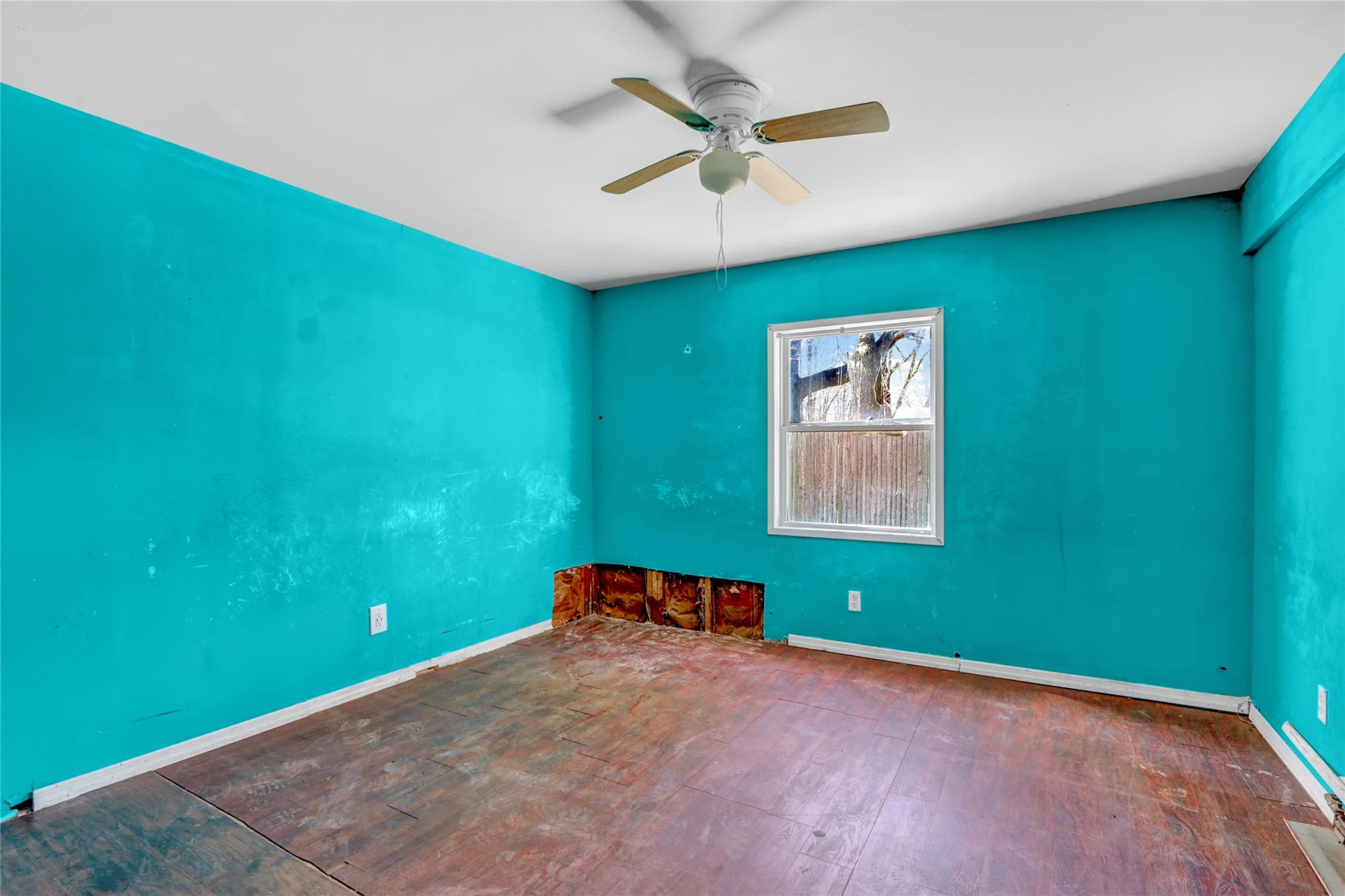 42 N Nostrand Avenue, Brentwood, New York image 28