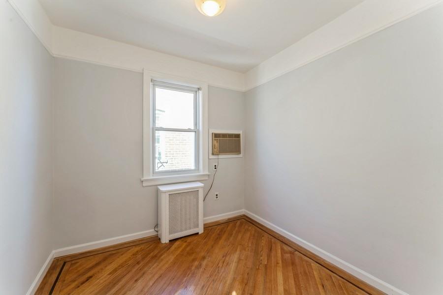 94-52 239 Street, Floral Park, New York image 8