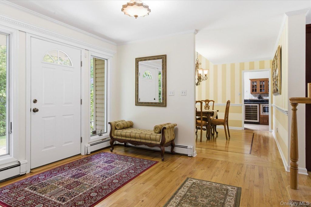 Photo of 6 Brandy Road, Cold Spring Harbor, NY 11724 (MLS # 1005543)