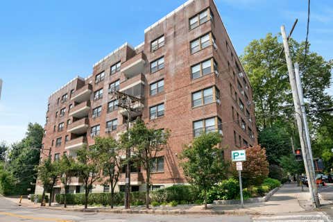 Homes For Sale - 180 E Hartsdale Avenue #1F<br/> Hartsdale, NY 10530