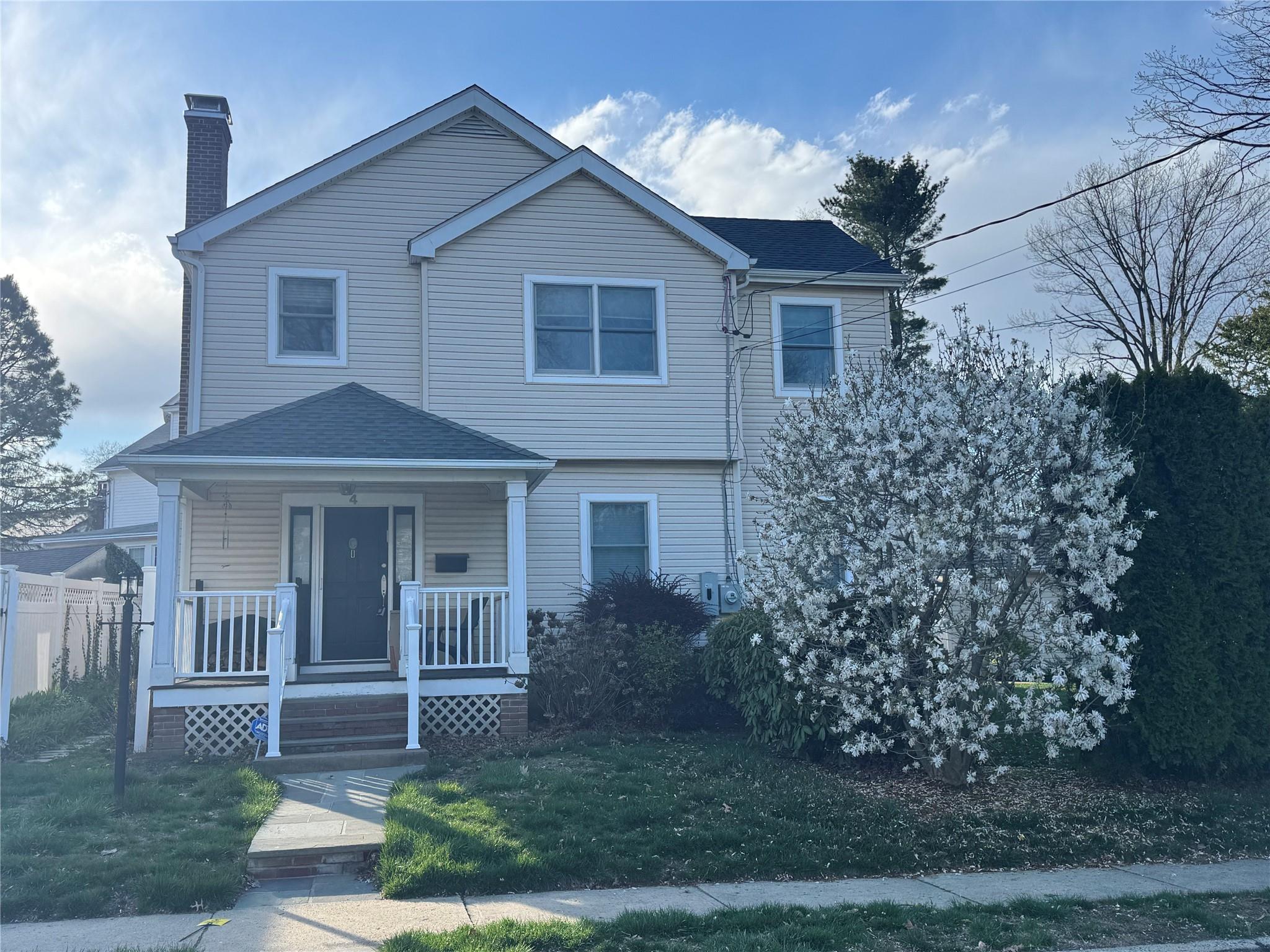 Rental Property at Linda Avenue, White Plains, New York - Bedrooms: 3 
Bathrooms: 3 
Rooms: 8  - $6,500 MO.