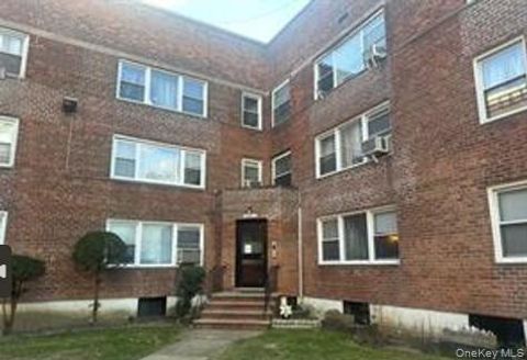 138-32 68th Drive 2B Kew Garden Hills NY 11367