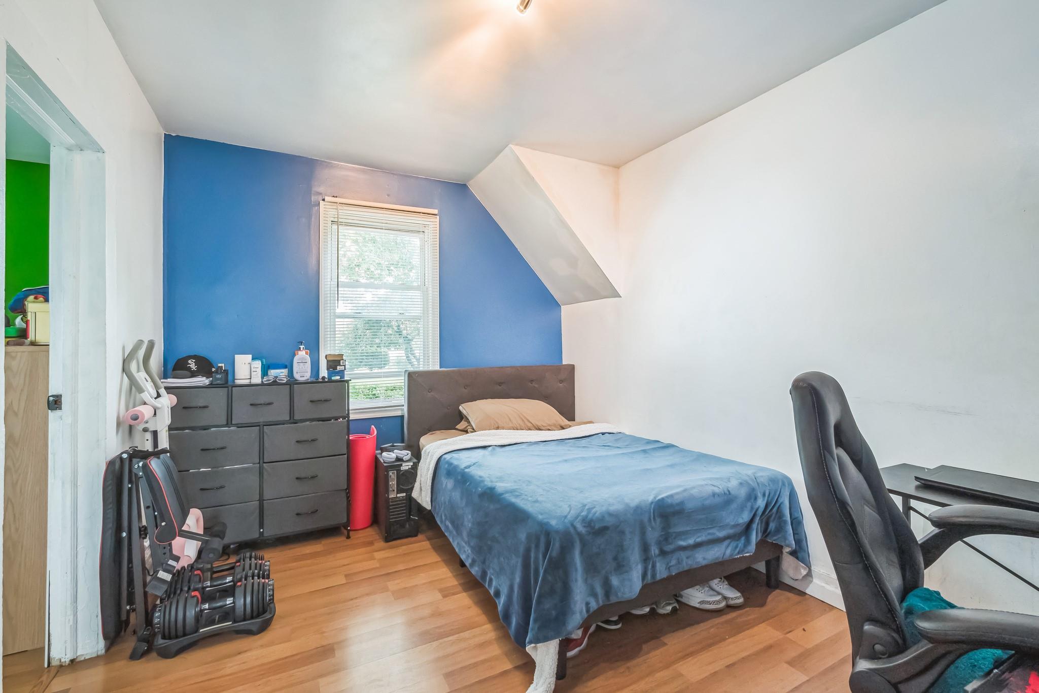 253 N 3rd Avenue, Bay Shore, New York image 14