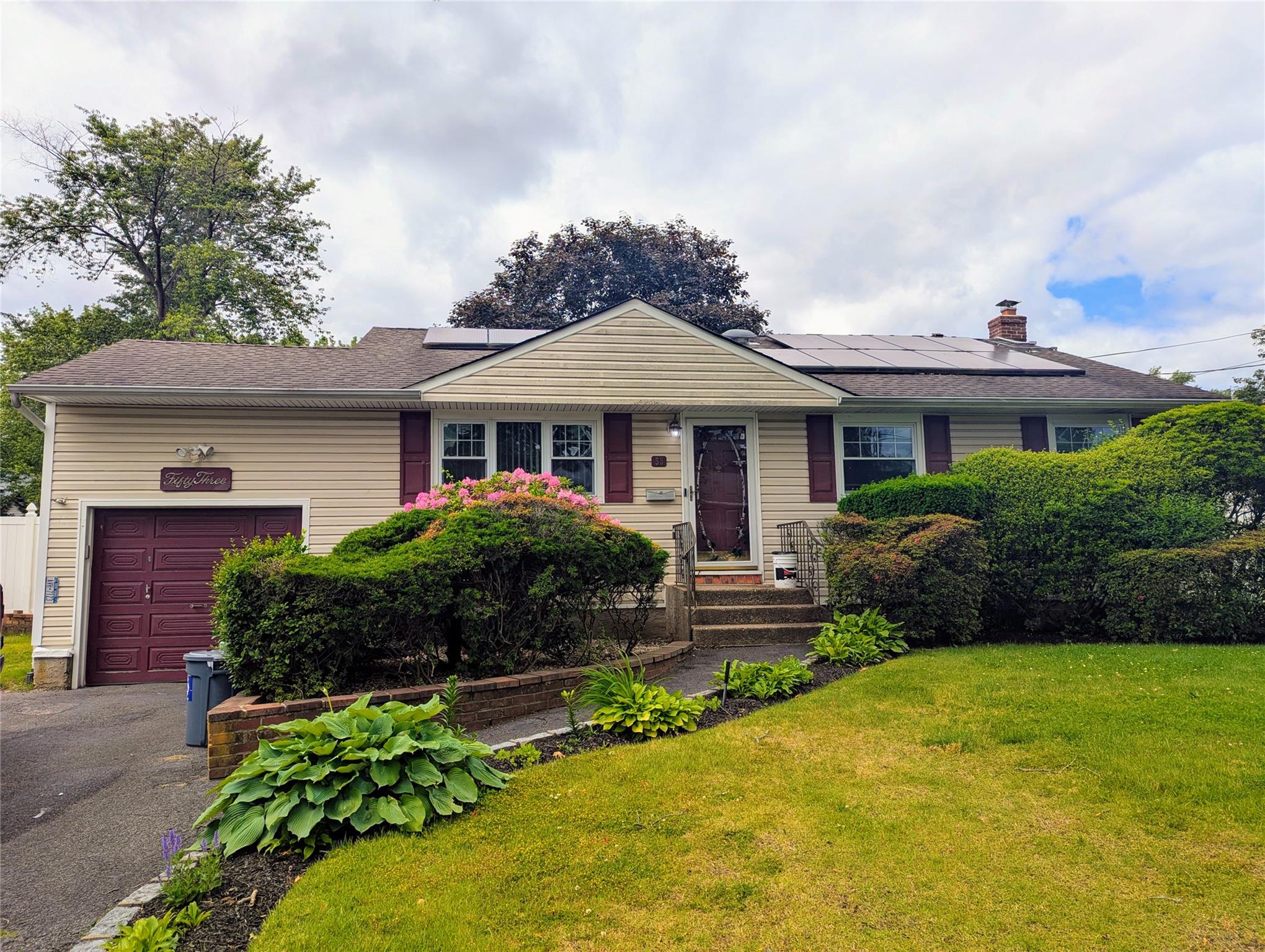 Property for Sale at Wiltshire Drive, Commack, Hamptons, NY - Bedrooms: 4 
Bathrooms: 2  - $625,000