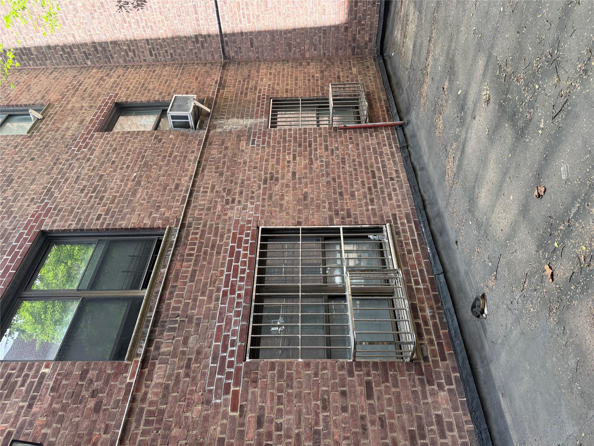 44-11 Macnish Street #1E, Elmhurst, New York image 13