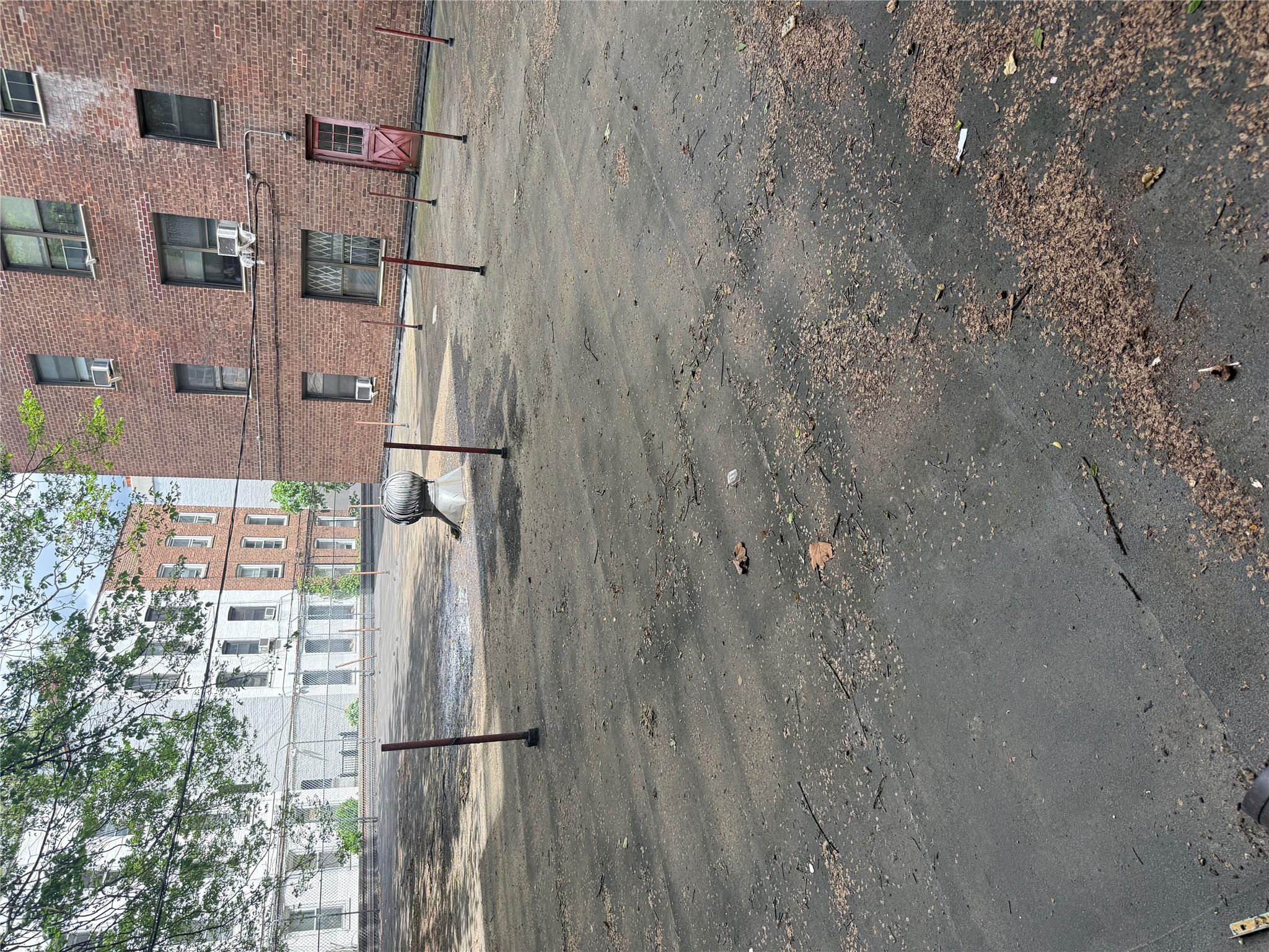 44-11 Macnish Street #1E, Elmhurst, New York image 14