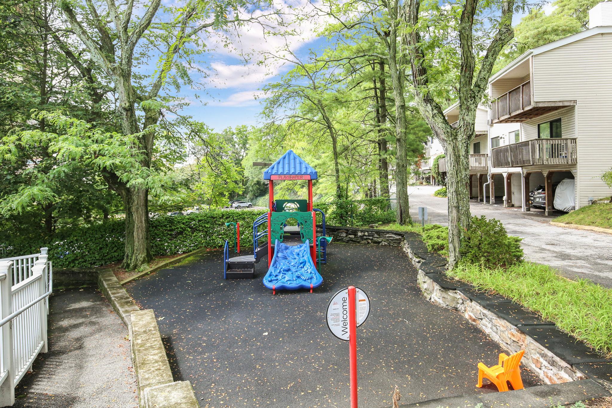 28 Hillside Terrace #H, White Plains, New York image 9