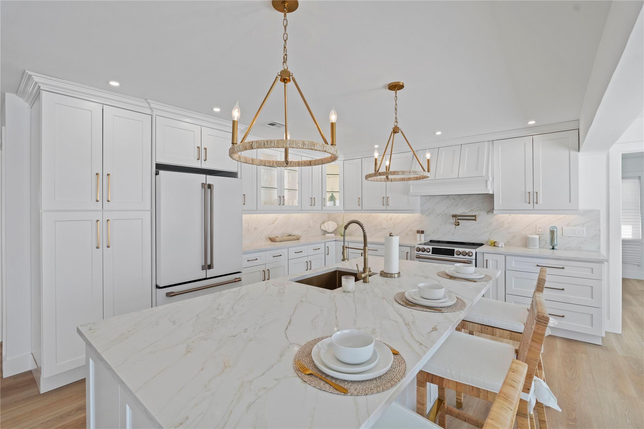 40 Laura Lee Drive, Center Moriches, New York image 4