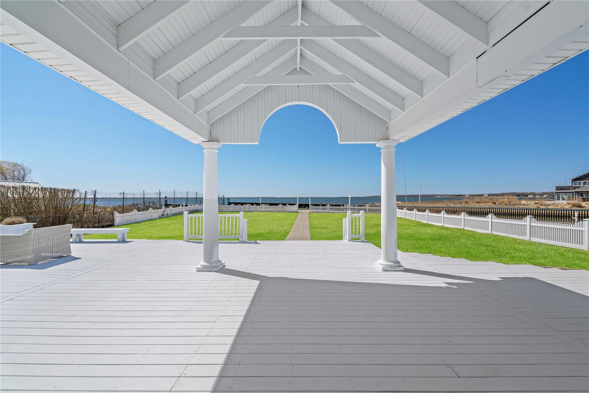 40 Laura Lee Drive, Center Moriches, New York image 5