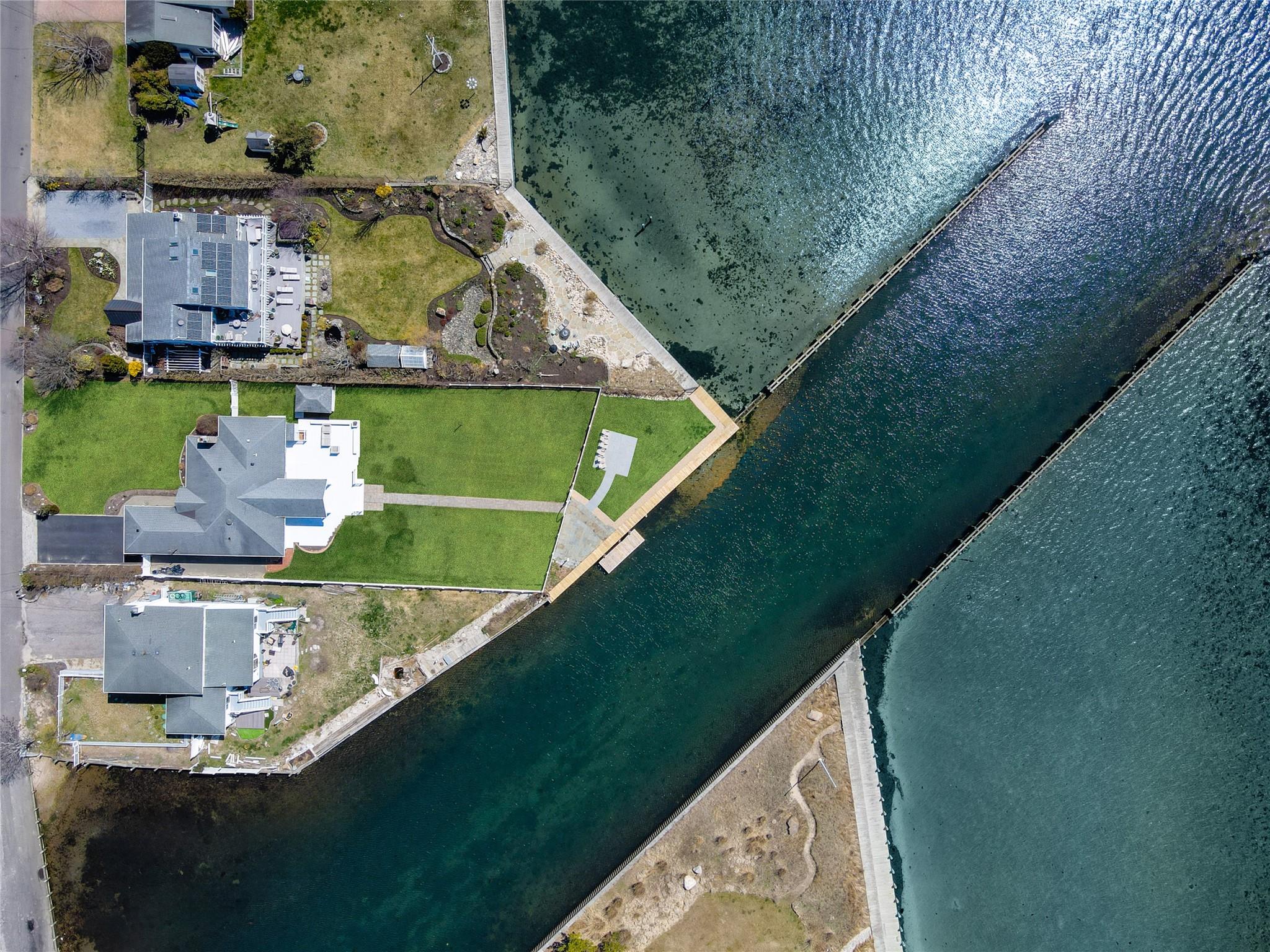 40 Laura Lee Drive, Center Moriches, New York image 7