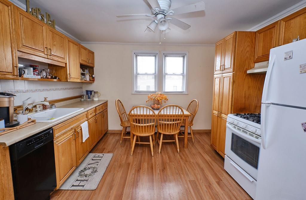 1829 Evergreen Avenue, East Meadow, New York image 7