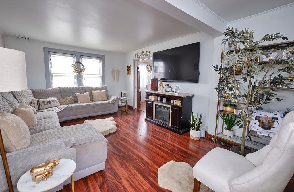 1829 Evergreen Avenue, East Meadow, New York image 4