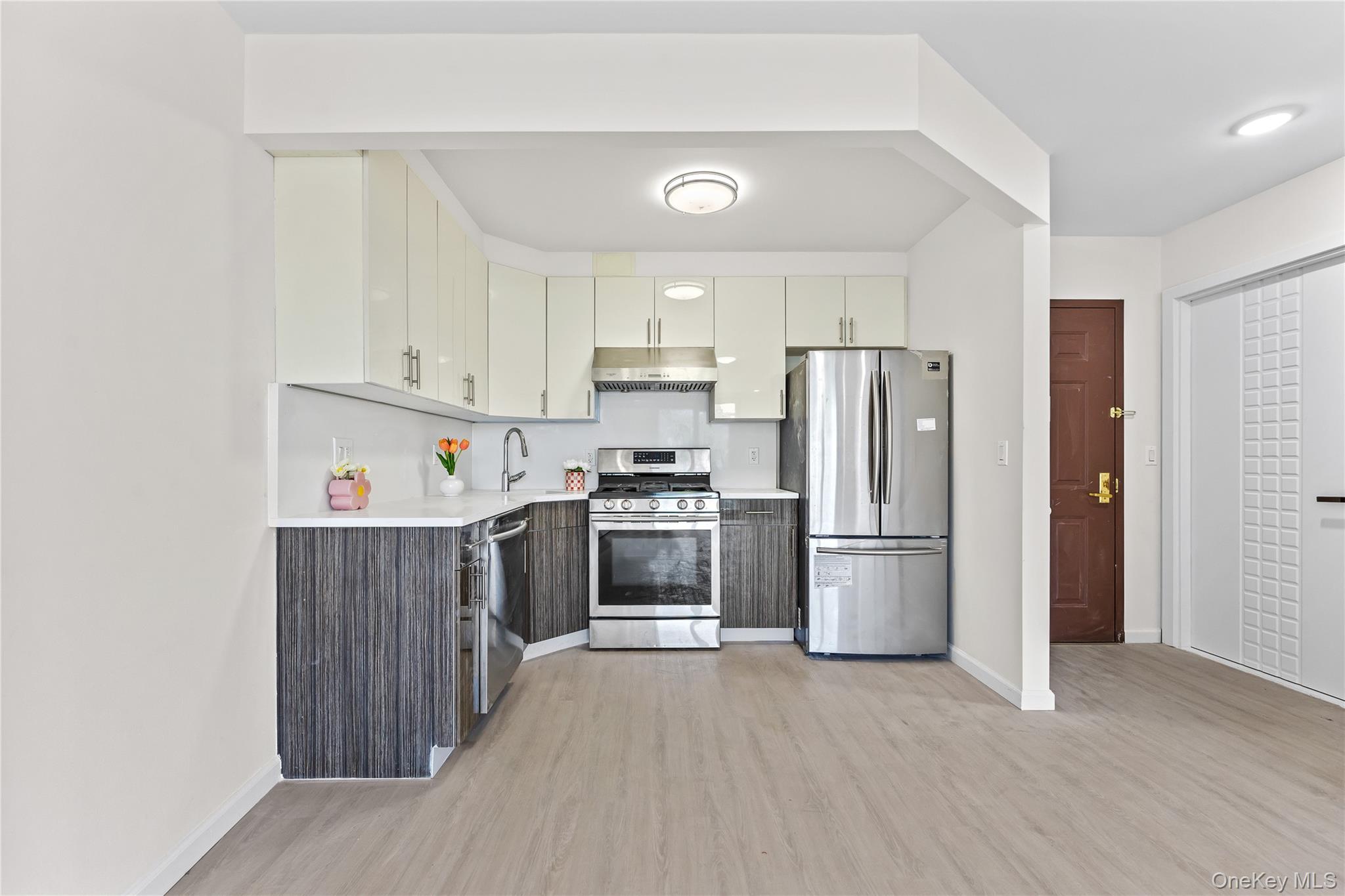 138-12 Northern Boulevard 5B