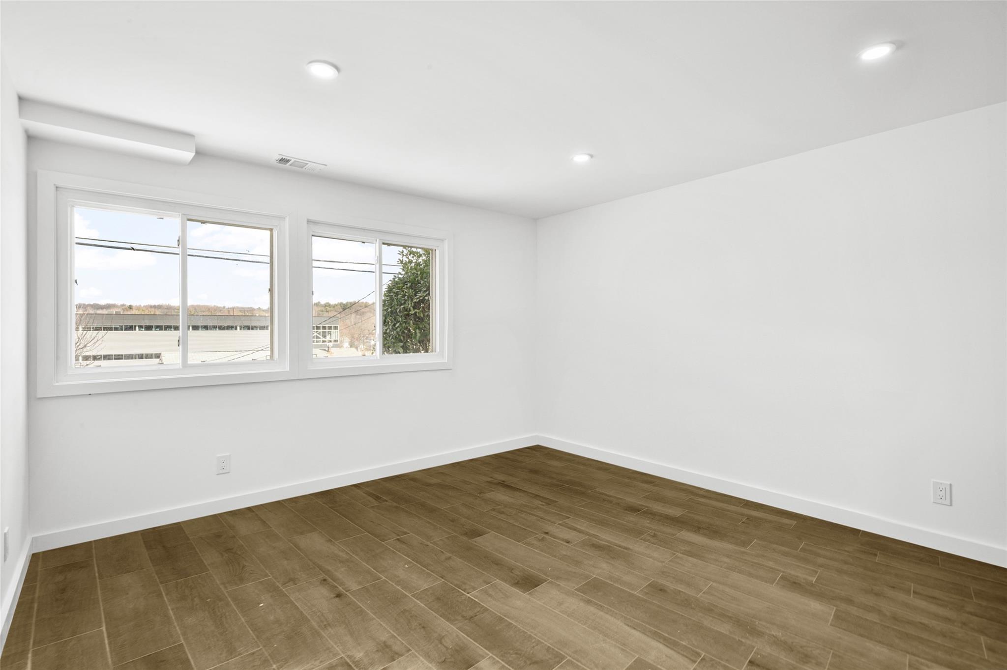 9 Chester Avenue, Elmsford, New York image 16
