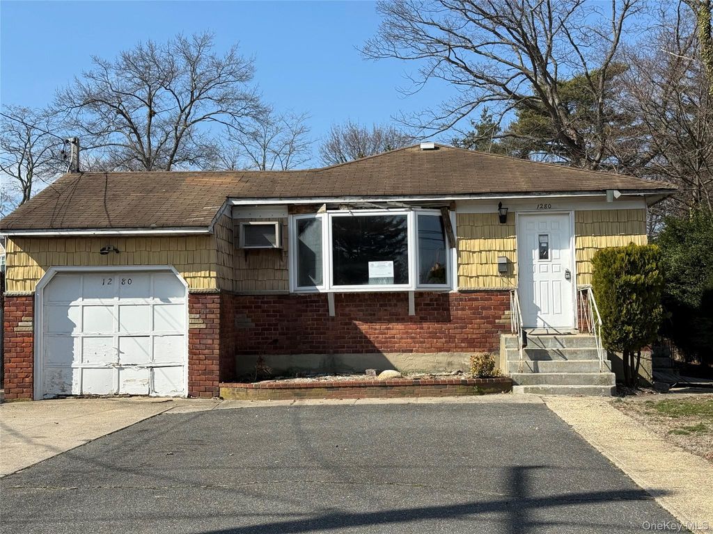 Photo of 1280 Newbridge Road, North Bellmore, NY 11710 (MLS # 978233)