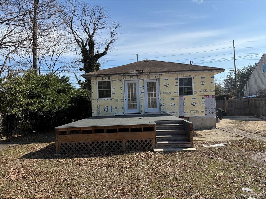 Photo of 1280 Newbridge Road, North Bellmore, NY 11710 (MLS # 978233)