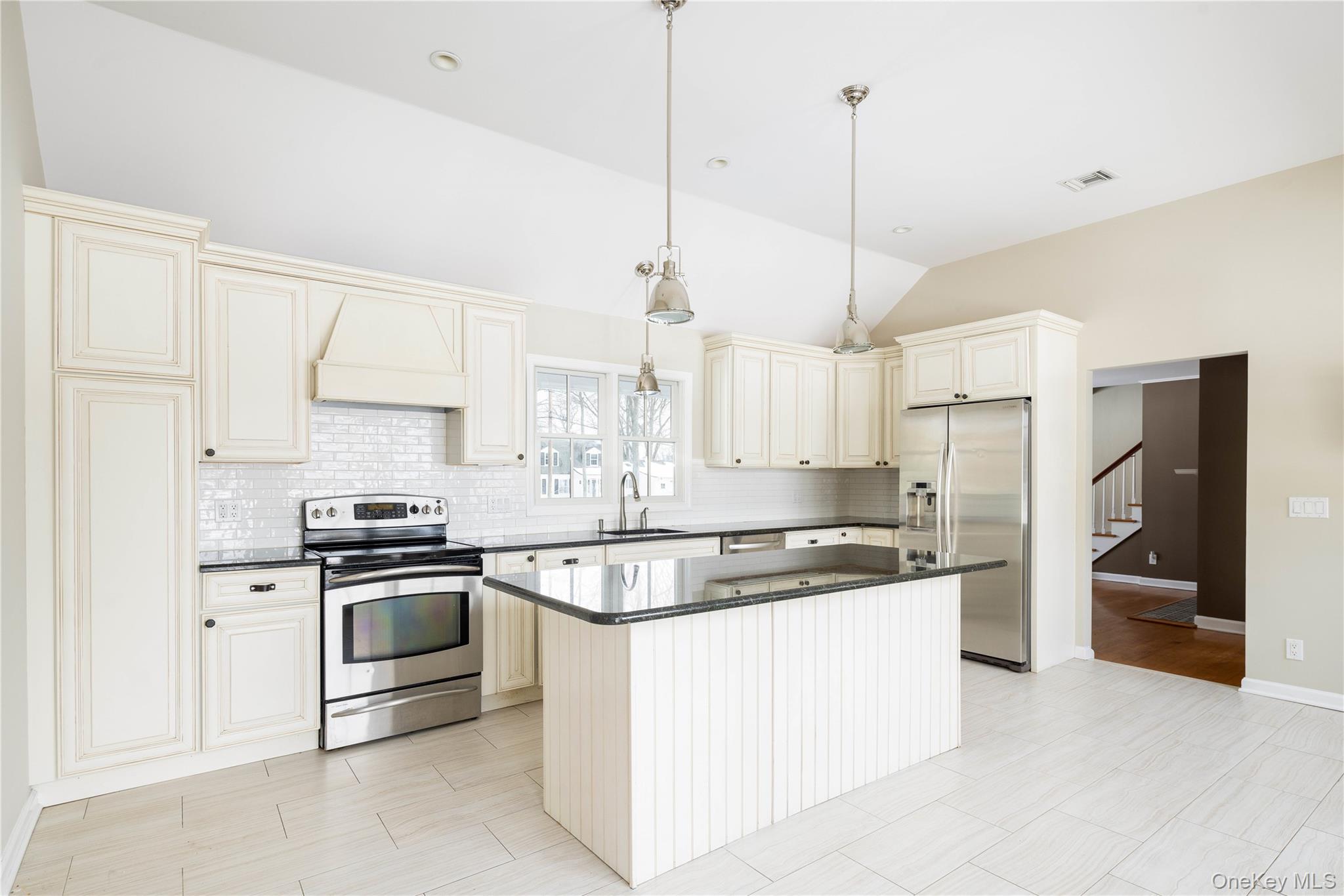 1400 Calves Neck Road