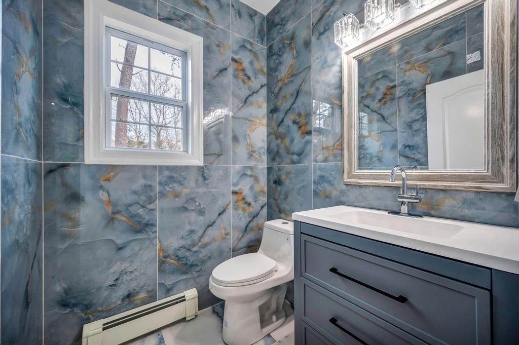 2 Sabrina Drive, Eastport, New York image 27