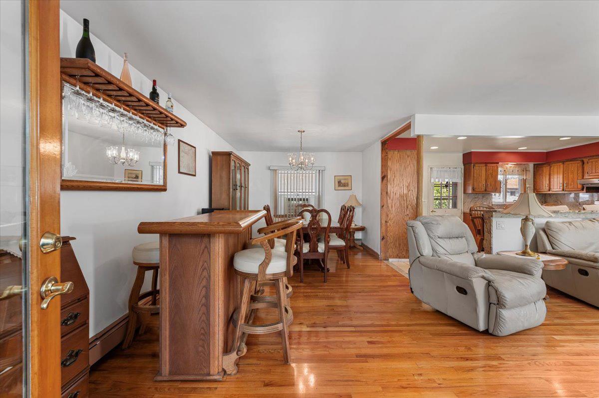 61 Cheshire Road, Bethpage, New York image 4