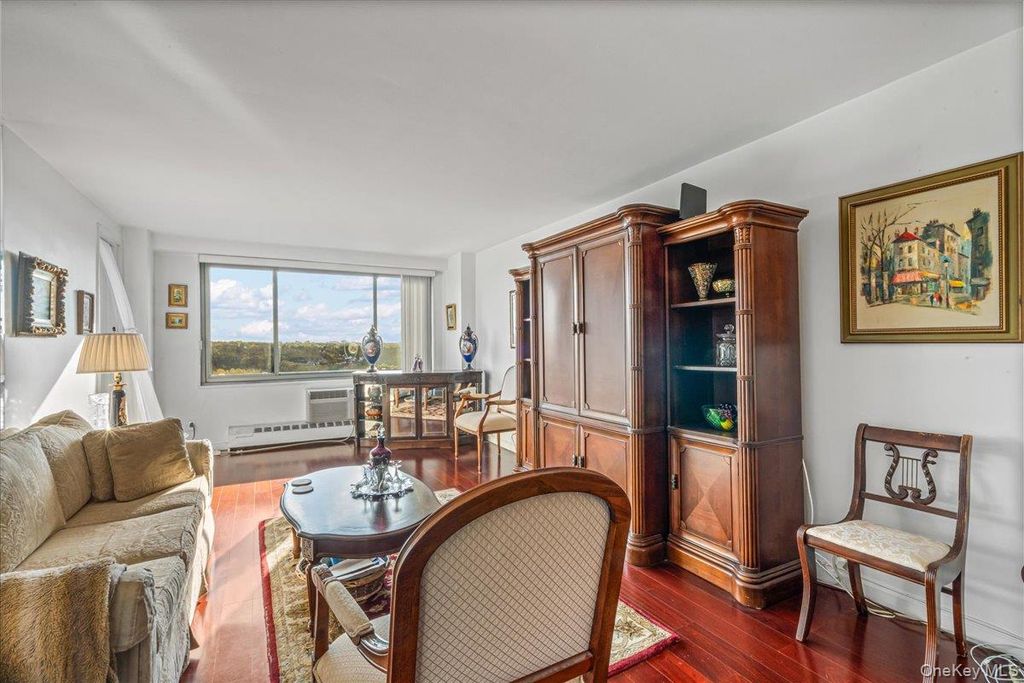 Photo of 220-55 46th Avenue #16K, Bayside, NY 11361 (MLS # 928358)