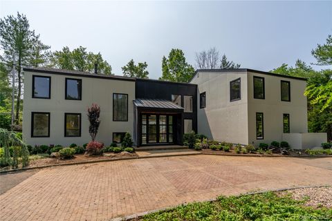 26 Windemere Way Woodbury NY 11797