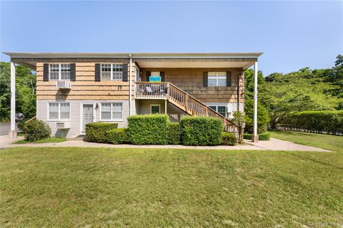 Photo of 40 Canoe Place Road #5, Hampton Bays, NY 11946 (MLS # 967142)