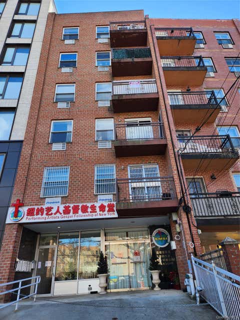 Homes For Sale - 138-10 35th Avenue #5<br/> Flushing, NY 11354