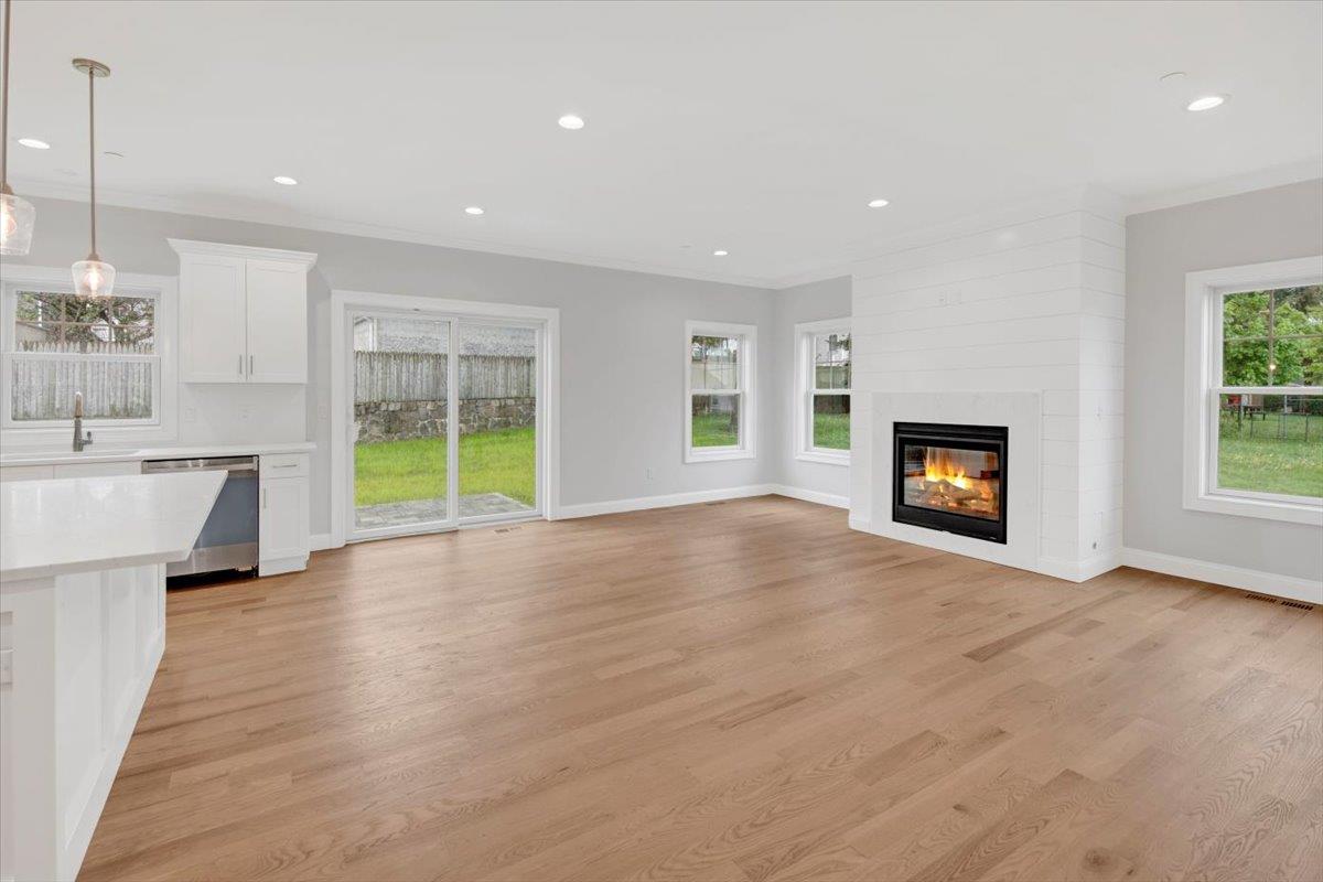 136 Gainsborg Avenue, West Harrison, New York image 6