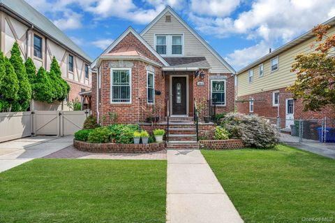 189-46 45th Drive Flushing NY 11358