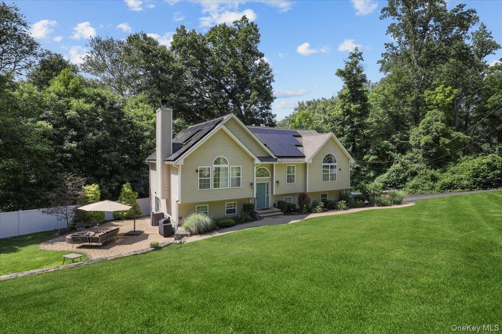 Photo of 39 New Hill Road, Putnam Valley, NY 10579 (MLS # 1031491)