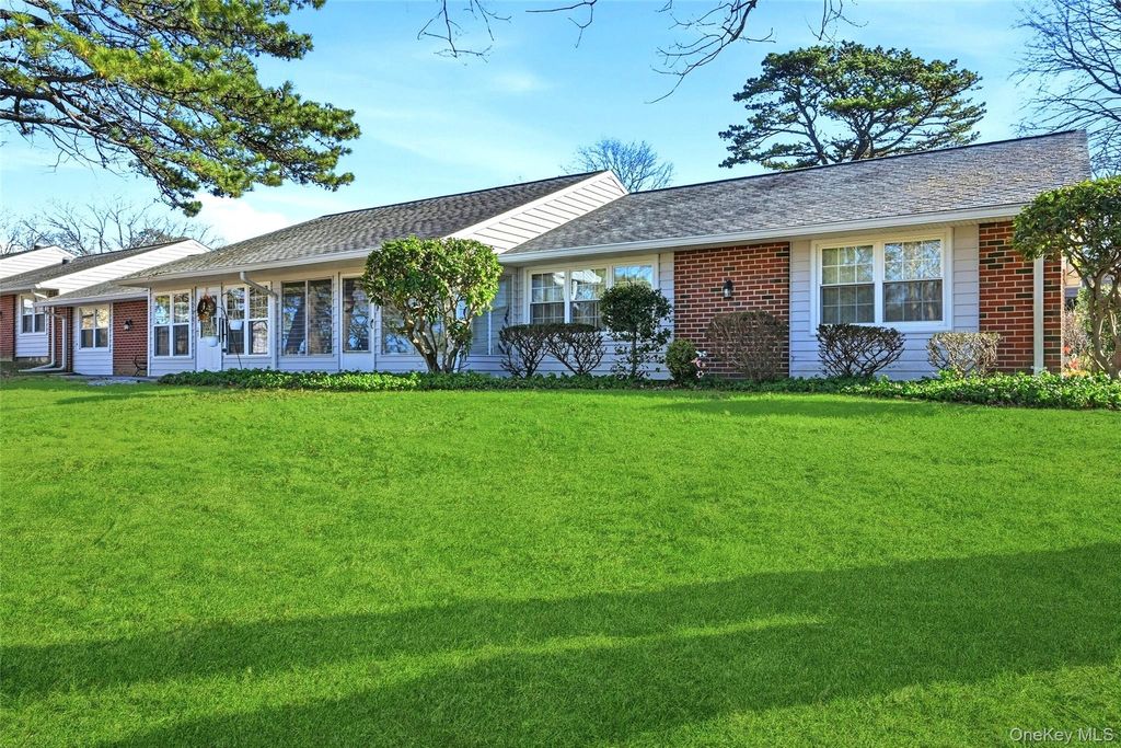 Photo of 128D Exmore Court, Ridge, NY 11961 (MLS # 951533)