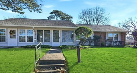 Photo of 128D Exmore Court, Ridge, NY 11961 (MLS # 951533)